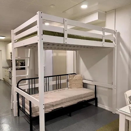 Lahtihovi * 拉赫蒂